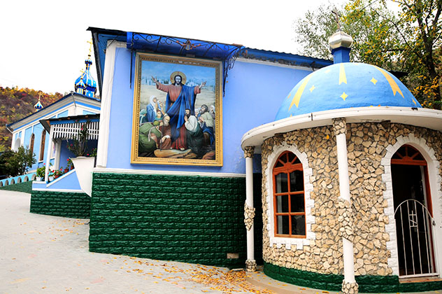 Monasterio ortodoxo de Saharna, Moldavia © Andrienko Anastasiya / Shutterstock